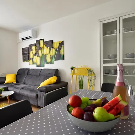 Buri Apartment *