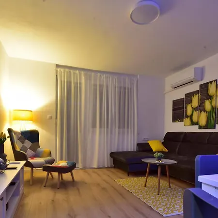 Apartment Buri *
